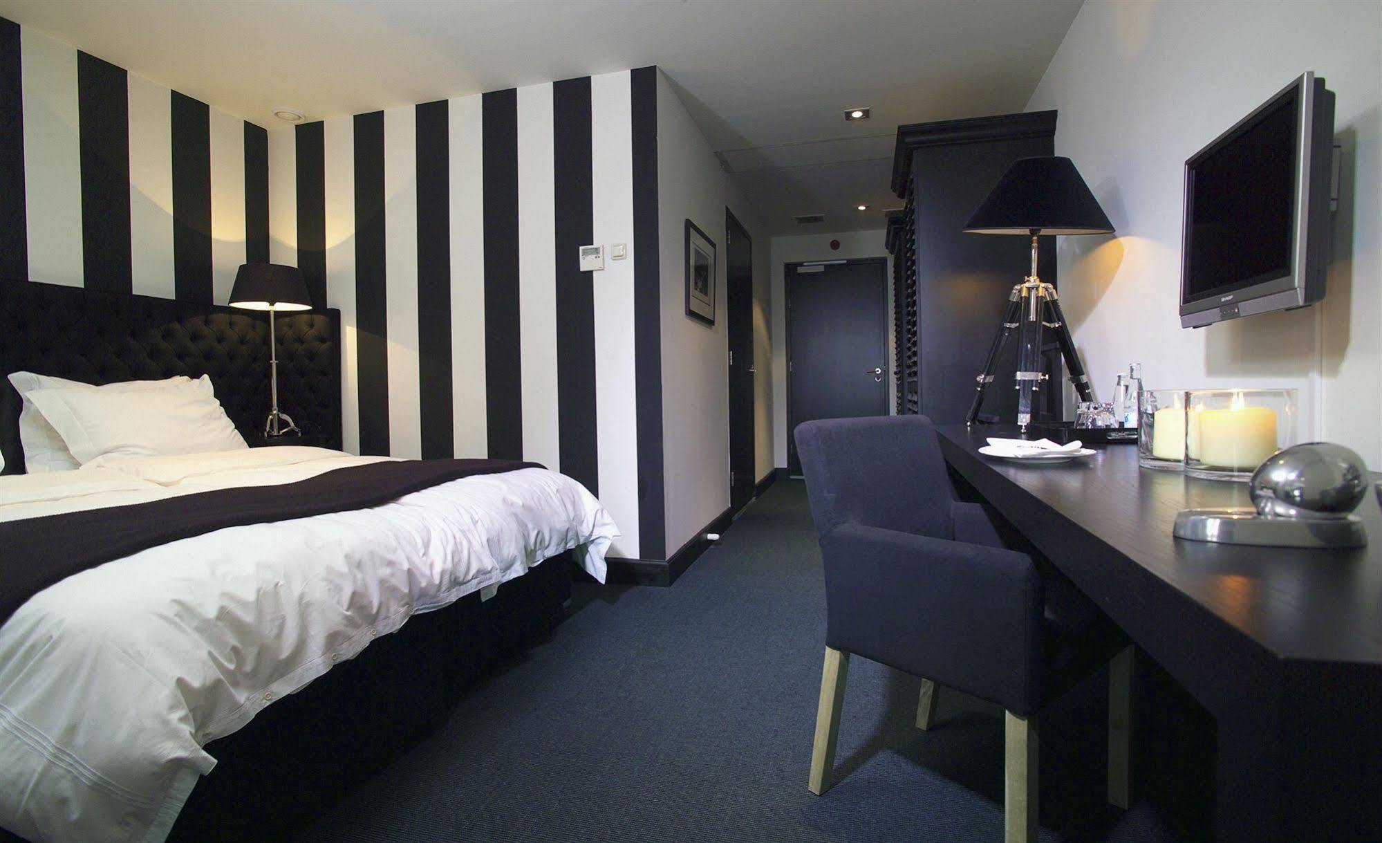 Bliss Boutique Hotel Breda Bagian luar foto